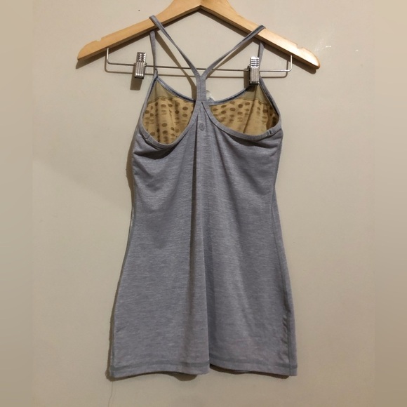 ♦️ Lululemon | Power Y Silver Tank Top - Picture 4 of 4